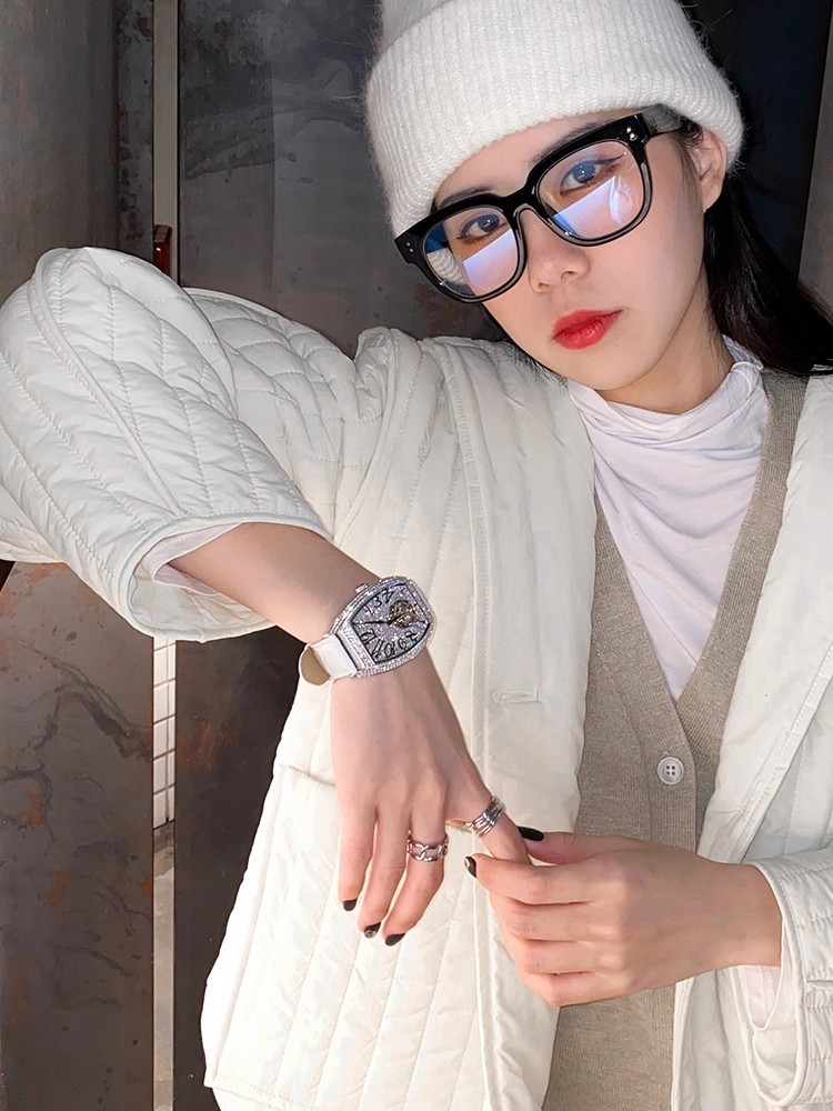 여성 반짝 이는 다이아몬드 박힌 기계식 시계 정품 가죽 - Leatherwork Ideas 리뷰 및 가격